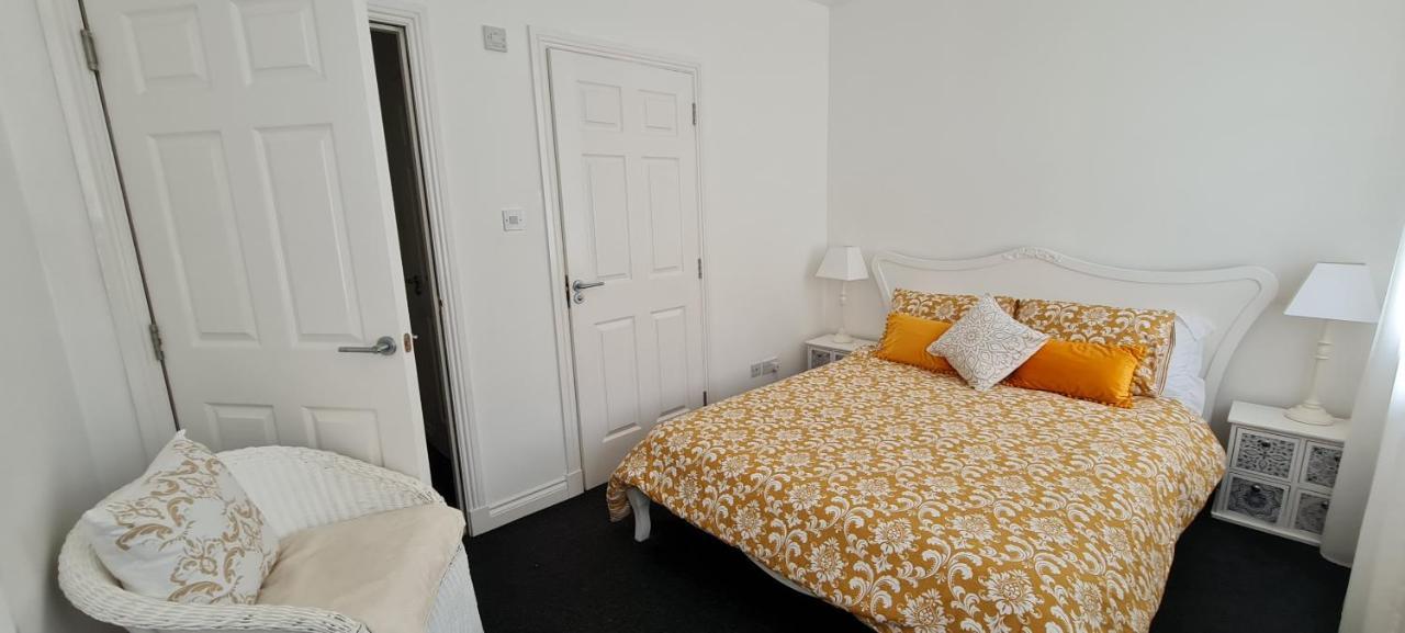 The Heathers - Near Beach & Free Golf Bag & Clubs. Apartment Maybole ภายนอก รูปภาพ